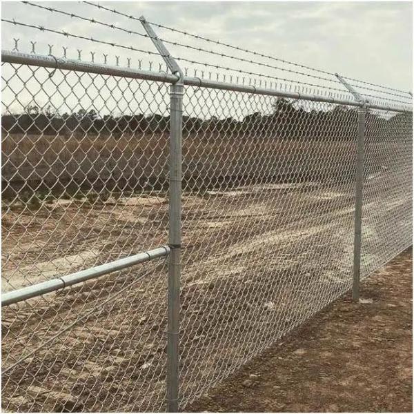 3.0mm Galvanized Chain Link Fence Diamond Mesh Fence in Good Price