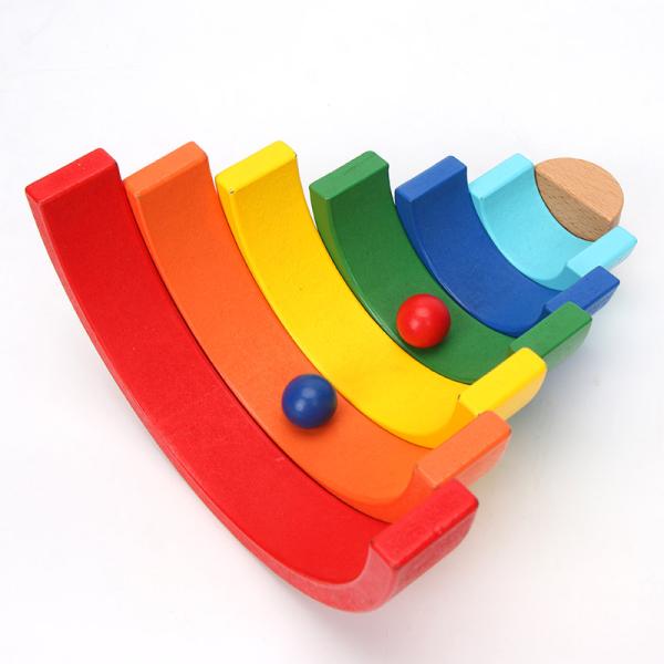 Blocs constitutifs en bois Toy Creative Educational d'arc-en-ciel de Brown 18cm