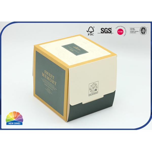 Коробка квадрата именниного пирога пекарни упаковывая складывая