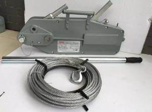 用具をひもでつなぐ鋼鉄送電線は持ち上がることのためのロープ手のウィンチをワイヤーで縛る