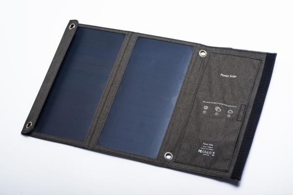 Foldable Portable Solar Charger Pack Outdoor 12 Watt With Sunpower Solar Panel