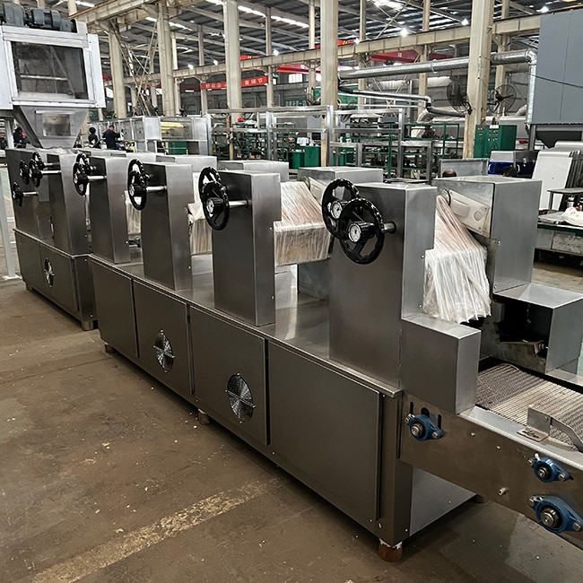 Производственная линия лапш ручки пшеничной муки 950 Kg/H обработки лапши
