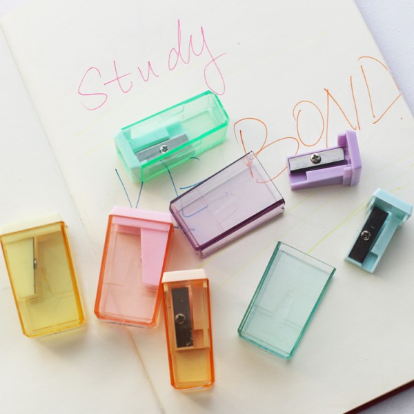 hot selling good quality candy color mini pencil sharpener for kids
