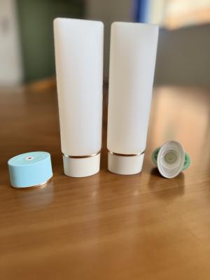 Oval Sunscreen Tube Packaging Soft Touch BB Cream Tube 120ml With Matt Center Dispensing Cap