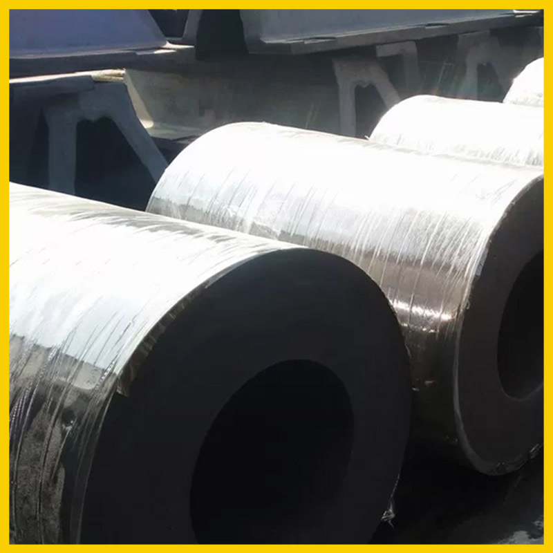 Heavy Duty Loading Stable Berthing Low Maintenance Cost Cylindrical Marine Fenders Dock Rubber Bumper