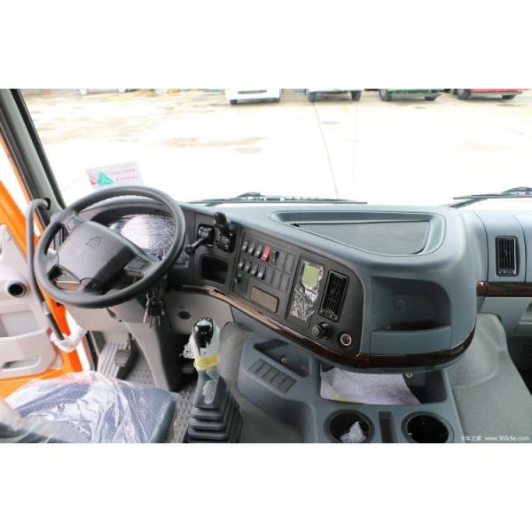Versatile SINOTRUCK HOWO-7 4*2 6*4 Diesel Traction Truck for Special Truck Applications