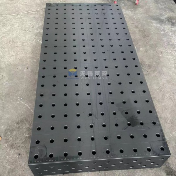 D28 Cast Iron Welding Table with 28mm Matrix Holes for Modular Fixturing