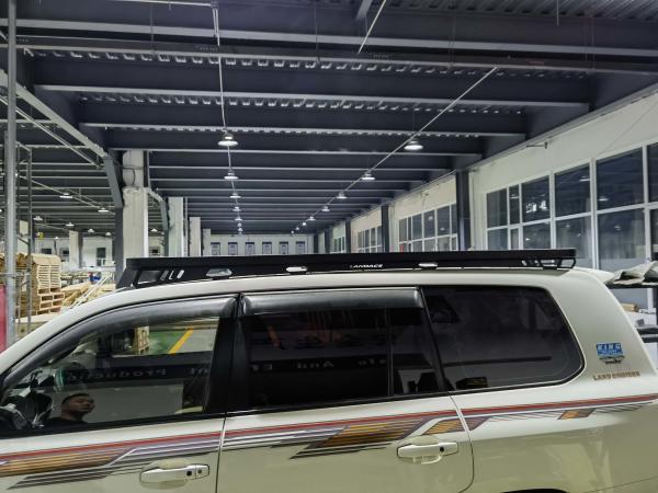 Toyota LC200 LAND CRUISER Roof Rack with Powder Coating and High- Aluminum Alloy