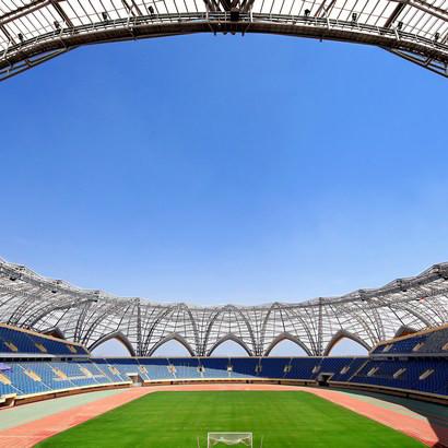 Q235 Curved Steel Roof Truss Corrugated Metal Roof Trusses Stable Green