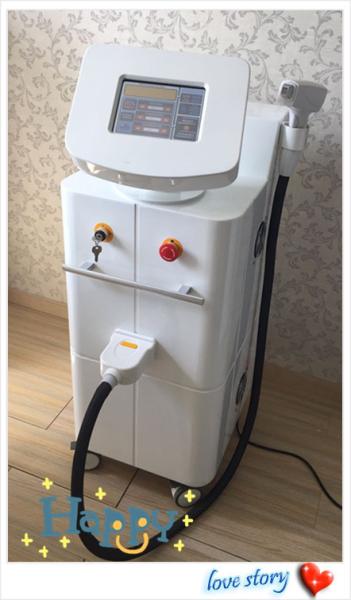 Multifunction Adjustable 25 - 400 ms Diode Laser 808nm Hair Removal Machine