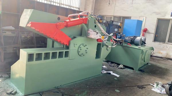 メタルリサイクルステーションのためのターンアウトメタル水力バレーラースクラップコンパクターY83-250UA