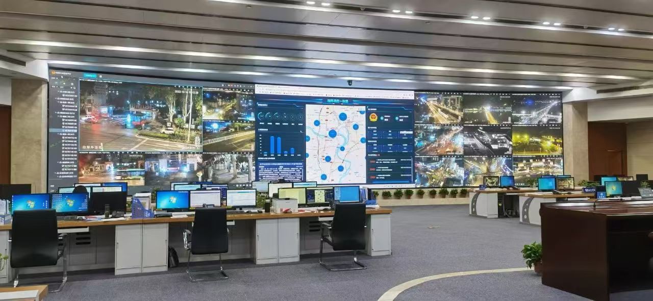 Full COB Small Pitch LED Screen Command Center Display P0.9 P1.2 P1.5 Seamless Splicing 0.1mm Cabinet Flatness