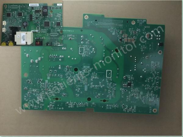 A máquina do desfibrilador de Efficia DFM100 parte a placa do tratamento do APC da terapia de Monitort do paciente