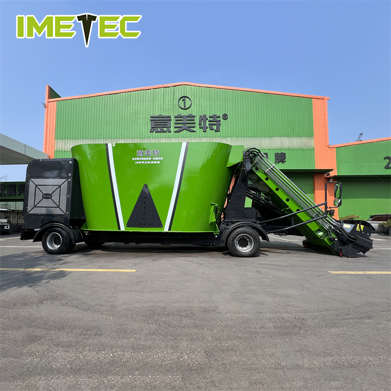 OEM Self Propelled Farm TMR Cattle Feed Mixer Wagon Realtime Display