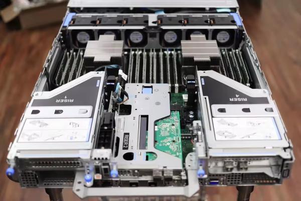 PowerEdge R650 1U Server Computer Rack Server Model Private Mold and Server Solutions