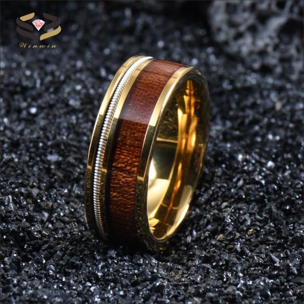 Anillo de carburo de tungsteno dorado plano para hombre con incrustaciones de madera de Koa y cuerda de guitarra de 8 mm para fiesta
