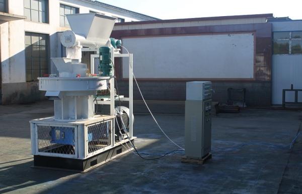 75KW Electric Motor Driven Ring Die Wood Pellet Machine / Pellet Making Machine