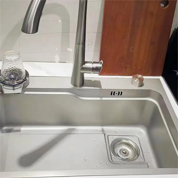 Factory Send Durable Stainless Steel Handmade Sink Topmount Pressed Drawn Vietnam China Sink