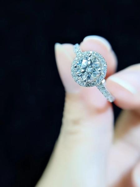 Vitamoss Moissanite diamond ring in white gold for engagement ring from factory
