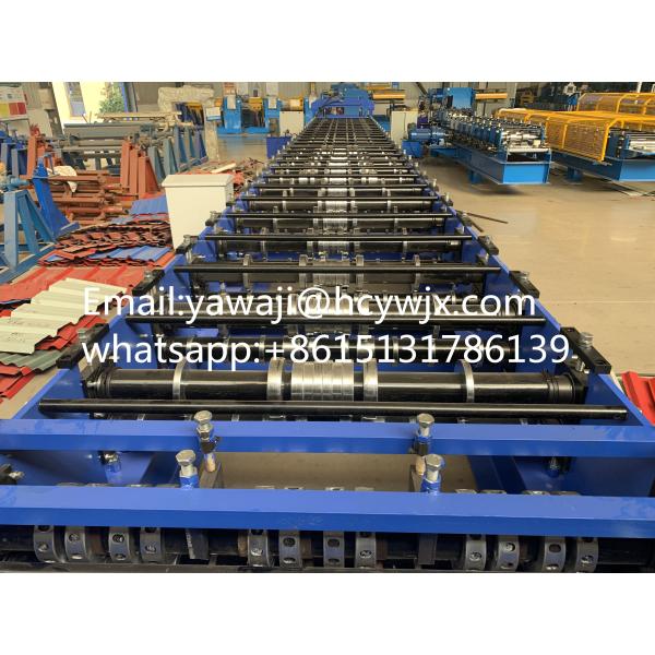 Machine de formage de rouleaux de plancher métallique en acier entièrement automatique avec 380v 50Hz 3 phases de tension