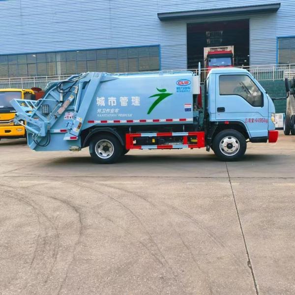 Forland Mini Garbage Collection Equipment , Garbage Removal Truck 2cbm