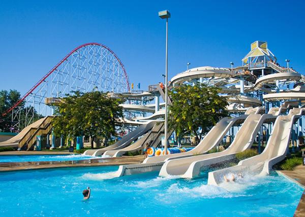 90 KW Power Spiral Water Slide For Thrilling Water Playground Equipment