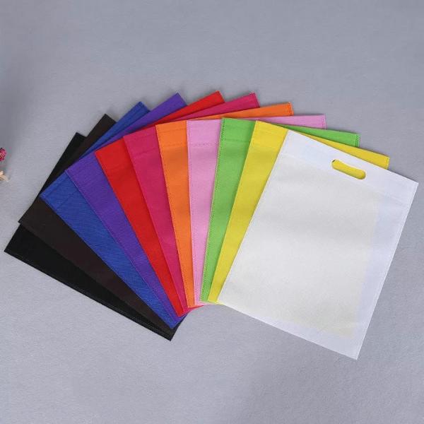 Customized Logo Non Woven Fabric Bags With Offset Printing Foldable Design