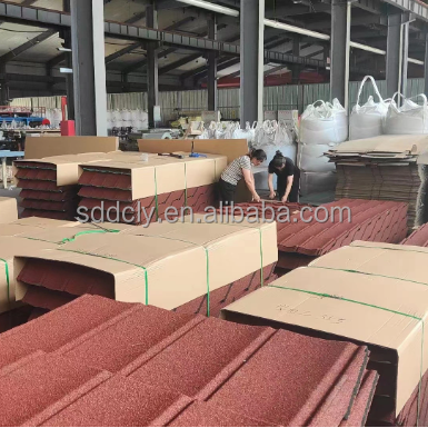 На заказ гофрированная крыша Красный камень покрытые металлические плитки для жилых промышленных