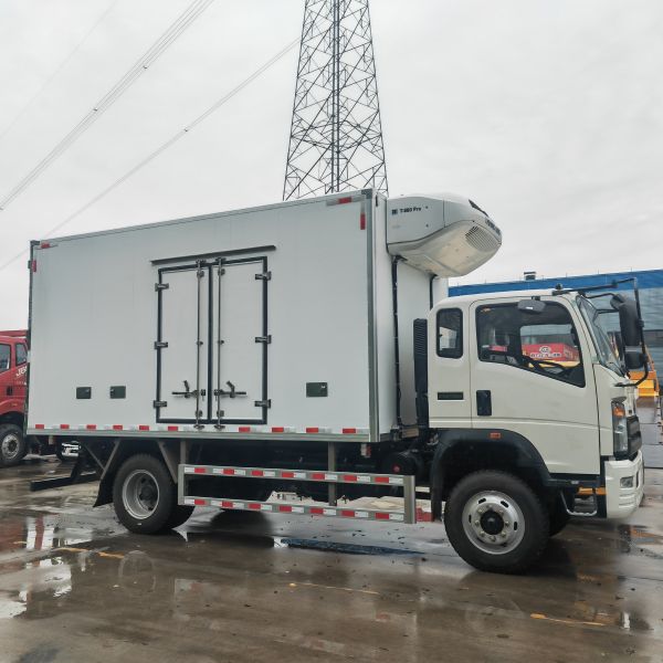 HOWO Thermo King T-880 Pro Reefer Refrigerated Chiller Van Cold Fridge Lorry