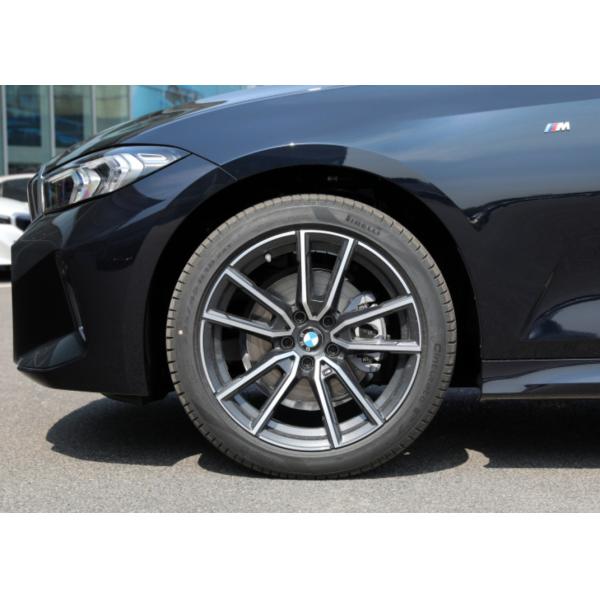 Спорт 2023 бензина 320I m серии BMW 3 установил автомобиль седана 4 мест двери 5 средний