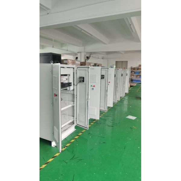 Customized 19 Inch Power Distribution Panel with Stainless Steel Shell and Tempered Glass Door