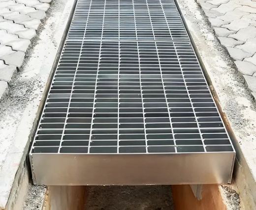 Hot Dip Galvanized Steel Grating Floor with 25x5mm Bearing Bar for Industrial Walkway Platform