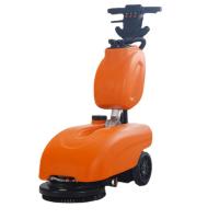 Équipement de nettoyage de sol par rotation Équipement de nettoyage à la main par poussée de moules rotatifs en plastique
