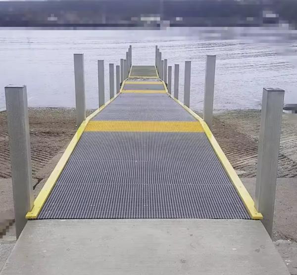 Solid Frp GRP Grating Fiberglass Reinforced Plastic Grating Panels Sheets Industrial Commercial Field