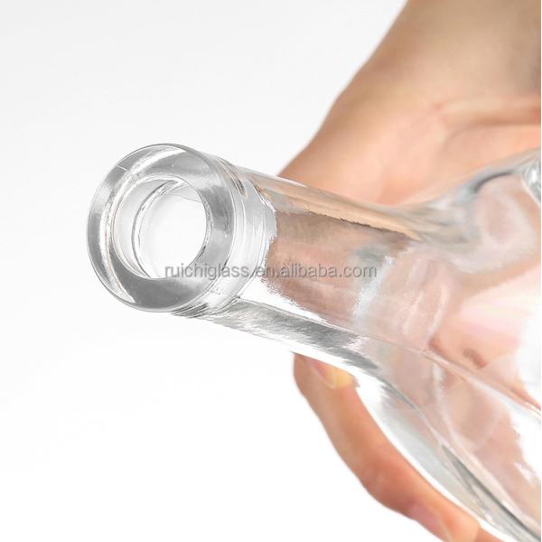 Botella de vidrio de licor vacía con cuello de corcho Material de aluminio plástico PP 375ml 700ml 750ml