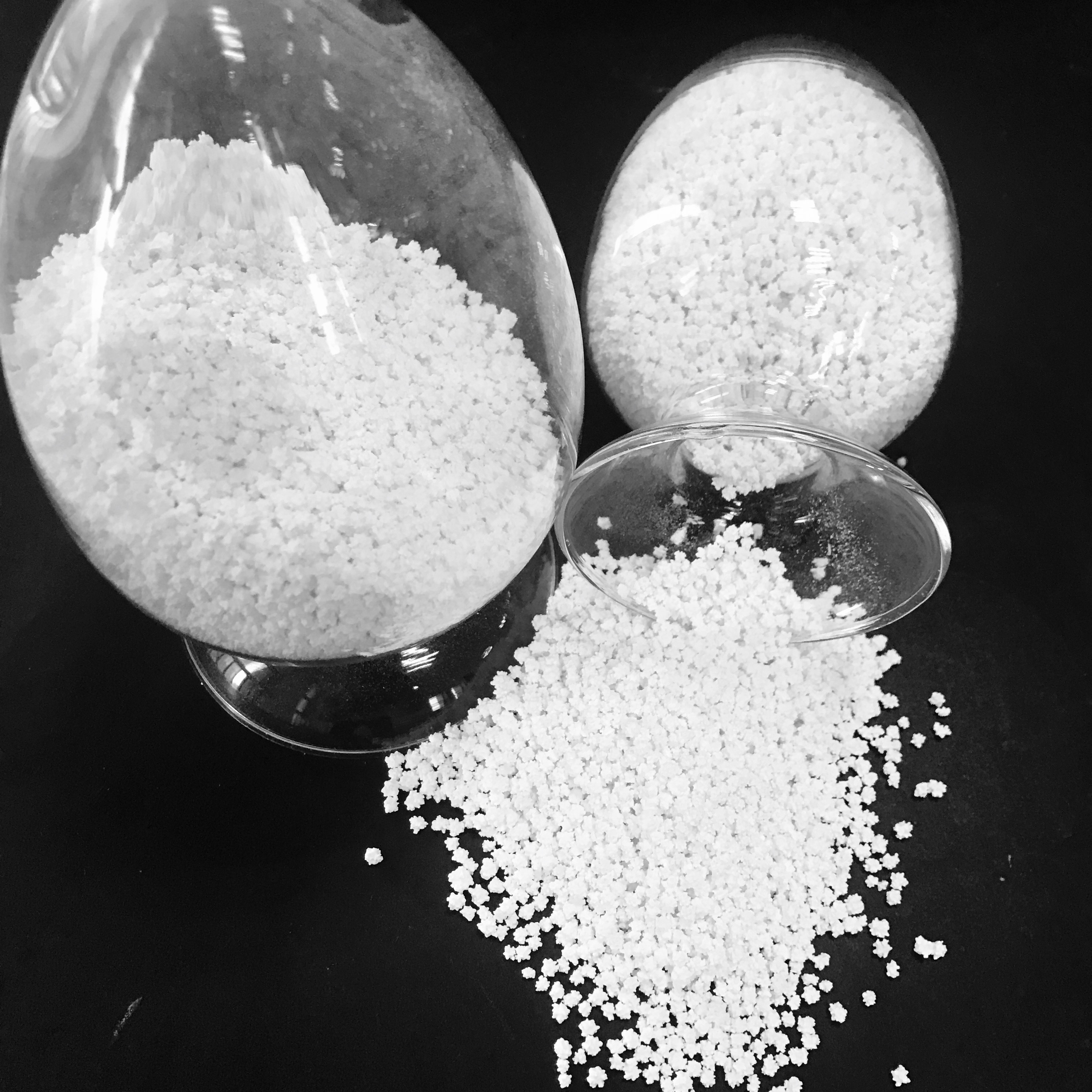 74% Purity Calcium Chloride Deicer Flake and Pellet Effective at -32°C with Controlled Particle Size