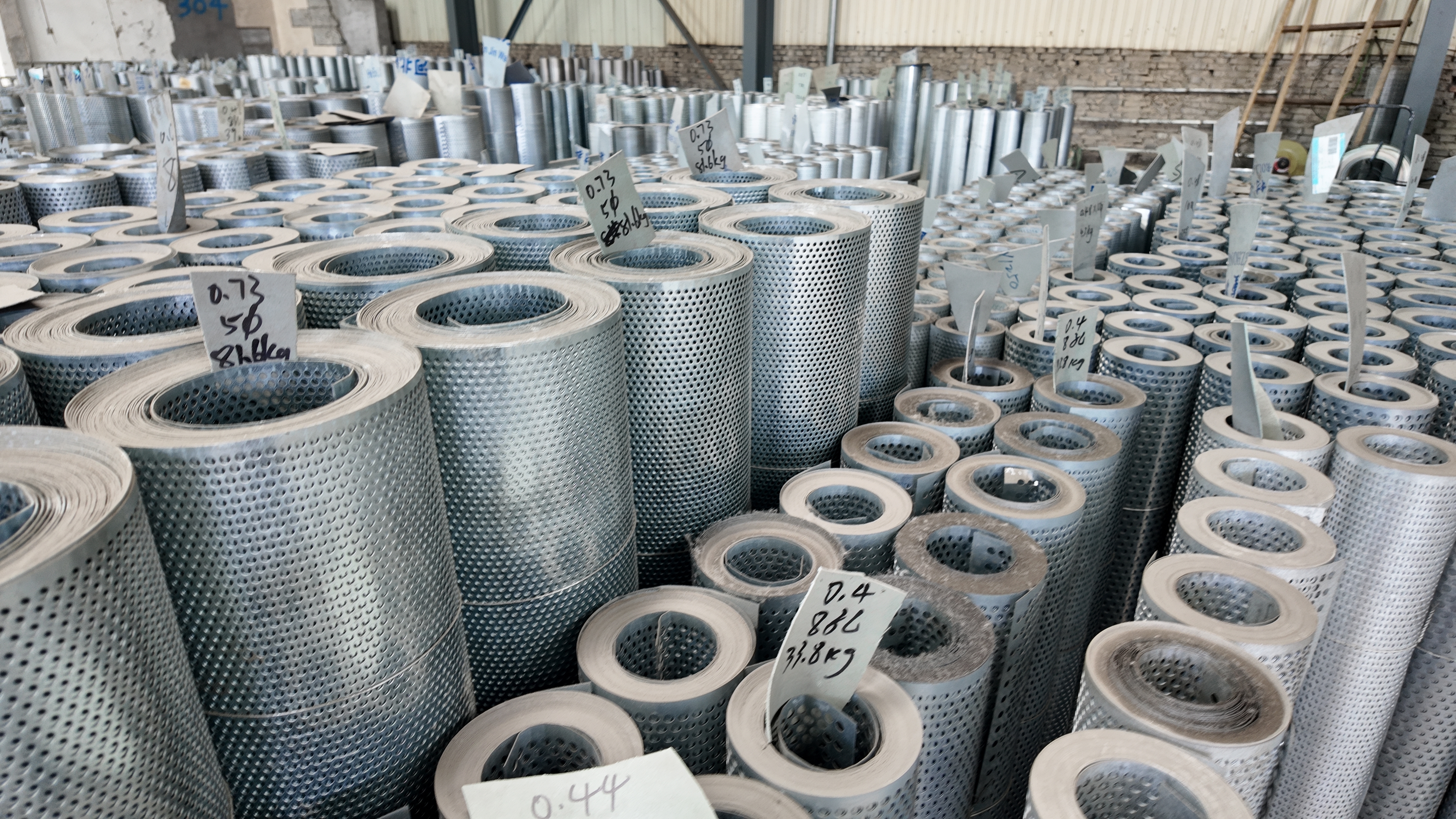 Galvanized Perforated Metal Coil Custom Hole Perforated Sheet Roll