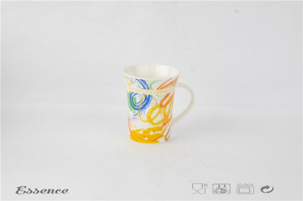 Horn Shape New Bone China Coffee Mugs Two Sizes For Christmas Gifts