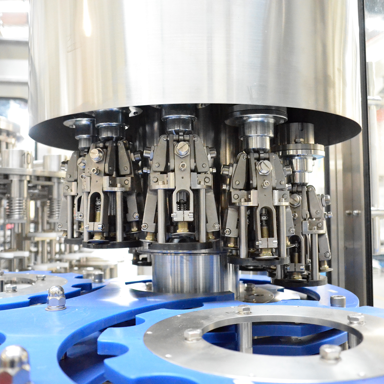 Покрывать роторного Monobloc сока машины Capper заполнителя Rinser разливая по бутылкам