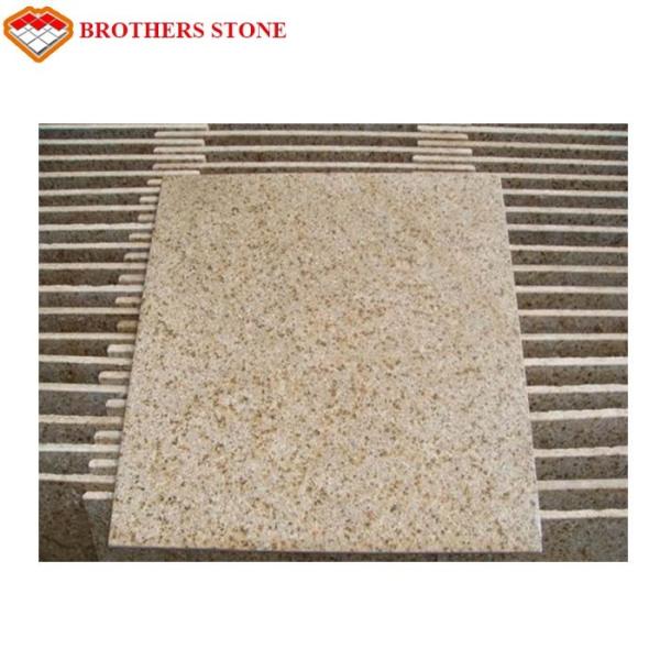 G682 Rusty Yellow Granite Stone Slabs , G682 Sunset Gold Granite Fashionable Appearance