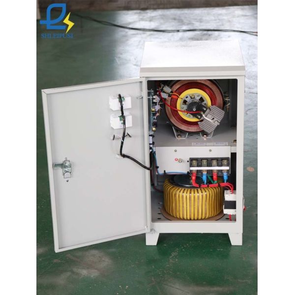 CE Certified Voltage Stabilizer 220V 220V Single Phase Auto Voltage Regulator