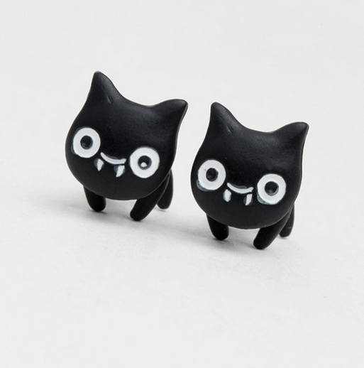 Korean version of the retro black Stereo Neckband sided cute little female cat earrings