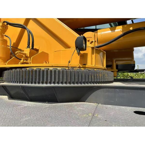 70 Ton XCMG Truck Crane With Optimized Oil Port Layout And Increased Heat Radiating Area For T3 Working Condition