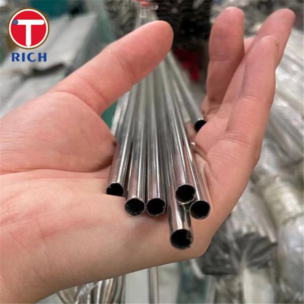 YB/T 4335 Tubes en acier inoxydable Métallurgie Tubes en acier composites bi-métalliques sans soudure pour le service liquide