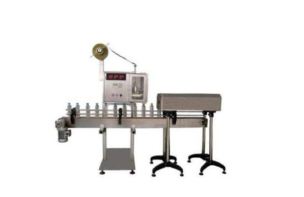 50-60hz High Speed Labeling Equipment 12000 Bph Sleeve Applicator For Bottles