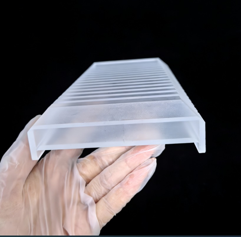 Customized Mesh High Temperature Frosted Quartz Cones for Semiconductor