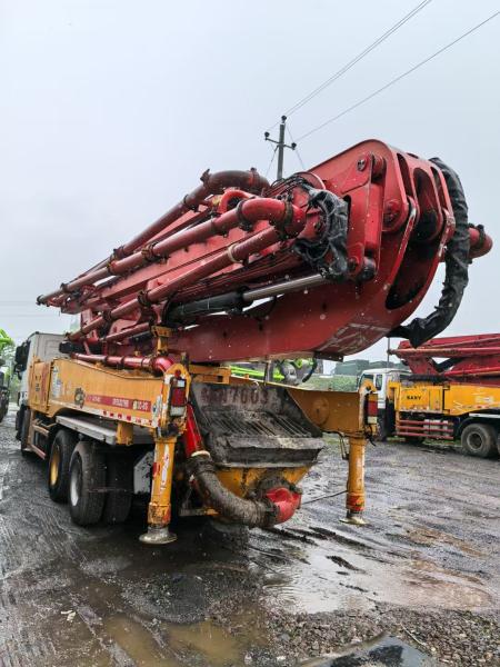 USED SANY 48m pump truck Concrete Pump 2014 Boom Pump Benz chassis