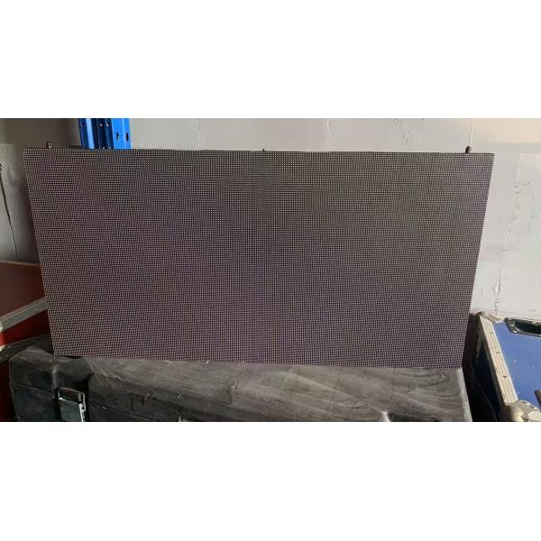 Second-hand stage Gloshine outdoor p3.91 waterproof screen with nearly the same age as carbon fiber box