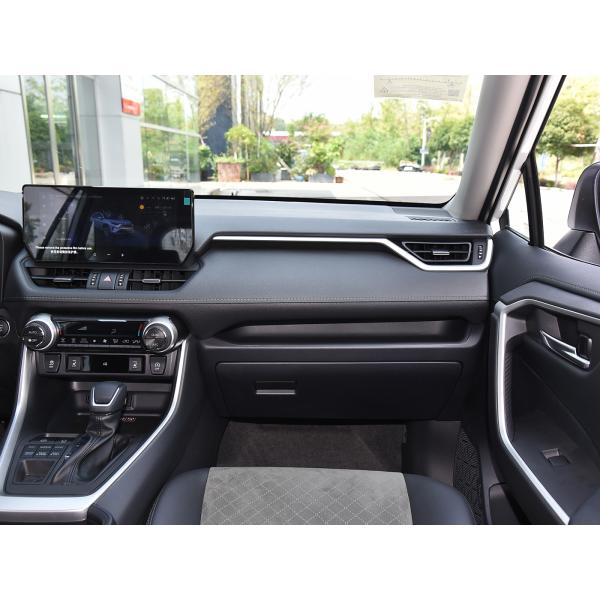 White Diesel Auto Toyota RAV4 2.0L Compact SUV 5 Seater