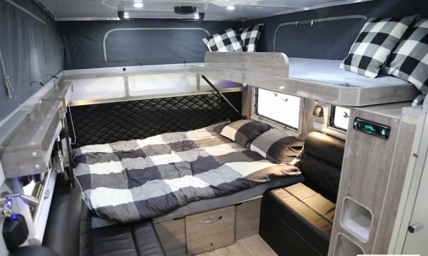 Camping Trailer With Hard Top Luxury Leather Sleeper Lounge Aluminum Roof Insulation